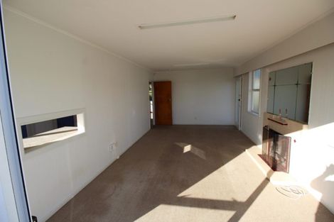 Photo of property in 30 Ranui Avenue, Ranui, Auckland, 0612