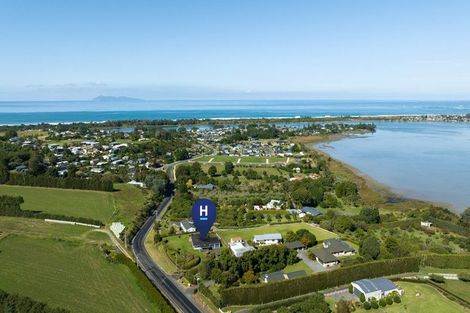 Photo of property in 131 Athenree Road, Athenree, Katikati, 3177