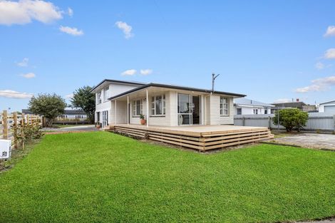 Photo of property in 1 Galt Street, Hawera, 4610