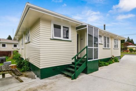 Photo of property in 24 Martin Street, Utuhina, Rotorua, 3015