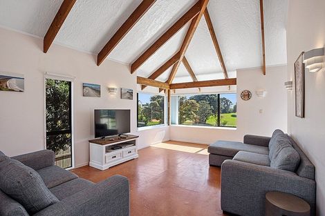 Photo of property in 16 Papaunahi Road, Bowentown, Katikati, 3177