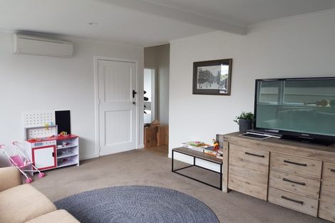 Photo of property in 87 Helvetia Road, Pukekohe, 2120