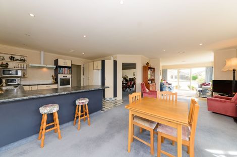 Photo of property in 53 Royal Oak Drive, Kelvin Grove, Palmerston North, 4414