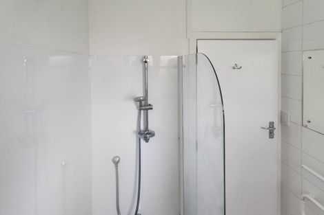 Photo of property in 1 Field Street, Silverstream, Upper Hutt, 5019