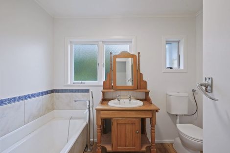 Photo of property in 28 Mount View Road, Melville, Hamilton, 3206