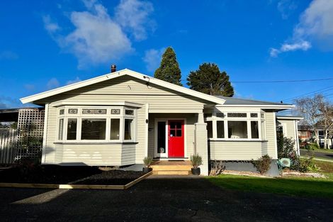 Photo of property in 6 Stonehurst Avenue, Waiuku, 2123