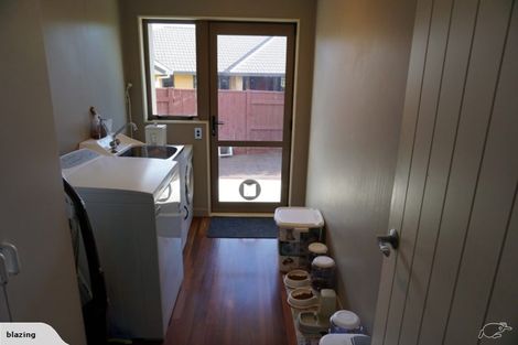 Photo of property in 15 Johnstone Drive, Fitzherbert, Palmerston North, 4410