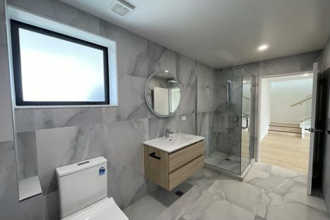 Photo of property in 5 Merton Avenue, Glenfield, Auckland, 0627