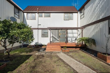Photo of property in 3/506 Devonport Road, Tauranga South, Tauranga, 3112
