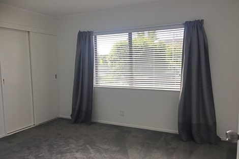 Photo of property in 62 Golfland Drive, Golflands, Auckland, 2013