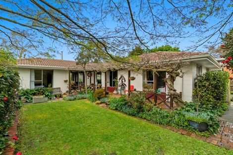 Photo of property in 17 Marley View Street, Somerfield, Christchurch, 8024