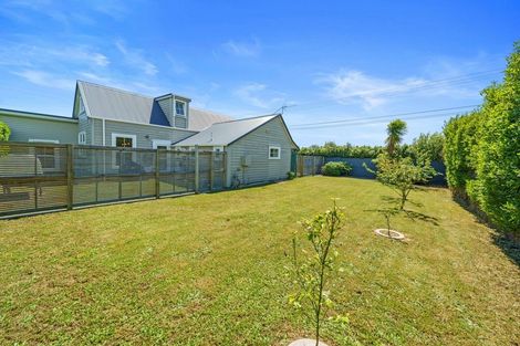 Photo of property in 99 Jellicoe Street, Martinborough, 5711