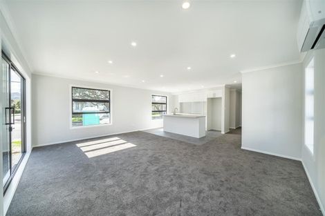 Photo of property in 4c Pohutukawa Street, Woburn, Lower Hutt, 5010