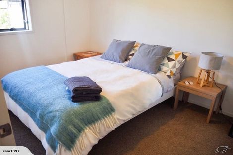 Photo of property in 2/72 Lake Road, Northcote, Auckland, 0627