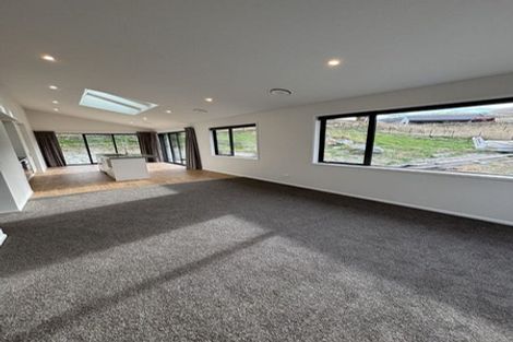 Photo of property in 10 Friesian Close, Jacks Point, 9371