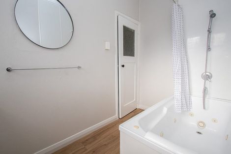 Photo of property in 76 Williams Street, Cambridge, 3434