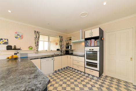 Photo of property in 53 Royal Oak Drive, Kelvin Grove, Palmerston North, 4414