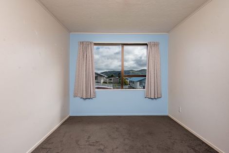 Photo of property in 27 Invercargill Drive, Kelson, Lower Hutt, 5010