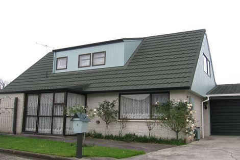 Photo of property in 5 Charisma Court, Kelvin Grove, Palmerston North, 4414