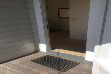 Photo of property in 82 Moana Road, Kelburn, Wellington, 6012