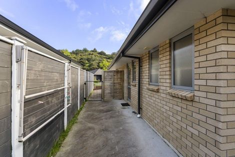 Photo of property in 3 Mooring Close, Whitby, Porirua, 5024