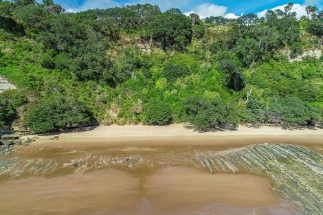 Photo of property in 106a Vipond Road, Stanmore Bay, Whangaparaoa, 0932