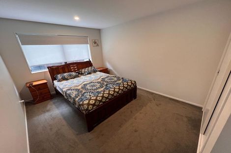 Photo of property in 8 Celestial Crescent, Orewa, 0931