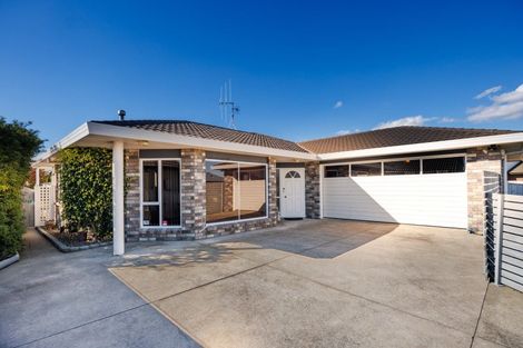 Photo of property in 12 Lancewood Lane, Roslyn, Palmerston North, 4414