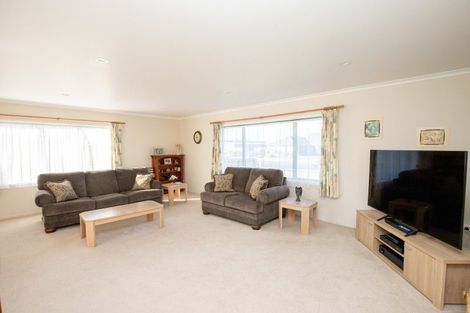 Photo of property in 55 Darlington Street, Ngatea, 3503