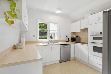 Photo of property in 2b Kaimata Street, Saint Heliers, Auckland, 1071