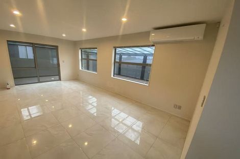 Photo of property in 27 Matipo Road, Te Atatu Peninsula, Auckland, 0610