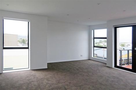 Photo of property in The Firemans Apartments, 202/321 Jackson Street, Petone, Lower Hutt, 5012