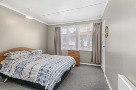 Photo of property in 127 Waddington Drive, Naenae, Lower Hutt, 5011