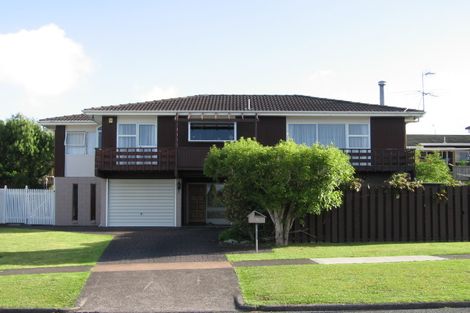 Photo of property in 23 Whiteacres Drive, Sunnyhills, Auckland, 2010