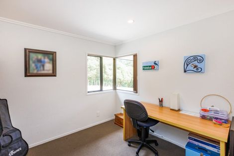 Photo of property in 50 Kingsdale Park Drive, Aokautere, Palmerston North, 4471