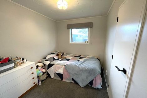 Photo of property in 23 Kaweka Place, Havelock North, 4130