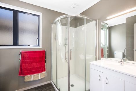 Photo of property in 26 Navigation Drive, Whitby, Porirua, 5024