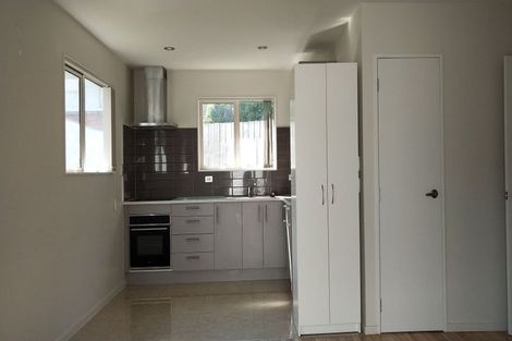 Photo of property in 11 Ellen Avenue, Hillcrest, Auckland, 0627