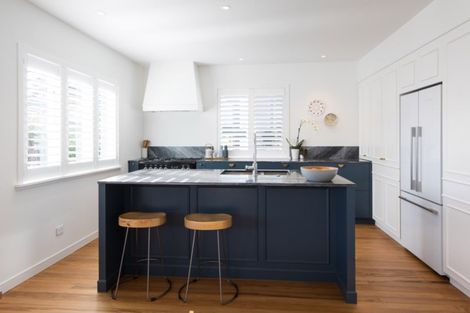 Photo of property in 68 St Michaels Avenue, Point Chevalier, Auckland, 1022