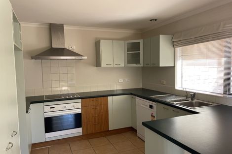 Photo of property in 22 Rathmar Drive, Manurewa, Auckland, 2105