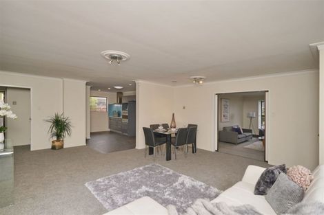 Photo of property in 8 Ridder Place, Halswell, Christchurch, 8025