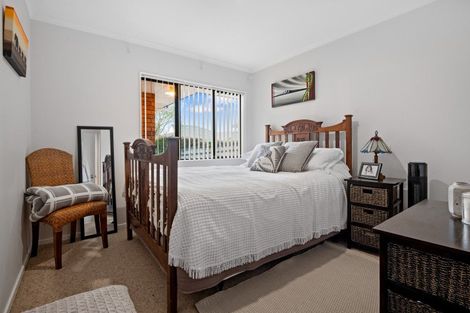 Photo of property in 9 Tom Keven Way, Pukekohe, 2120