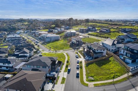 Photo of property in 55 Armstrong Farm Drive, East Tamaki Heights, Auckland, 2016