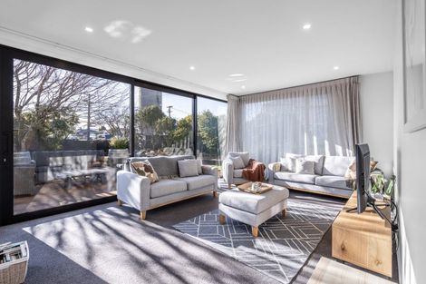 Photo of property in 184 Park Street, Winton, 9720