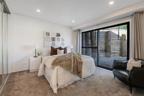 Photo of property in 236 Whangaparaoa Road, Red Beach, 0932