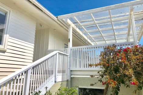 Photo of property in 3 Wirihana Road, Titirangi, Auckland, 0602