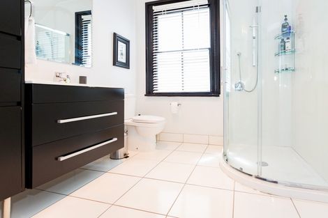 Photo of property in 135 Springfield Road, St Albans, Christchurch, 8014