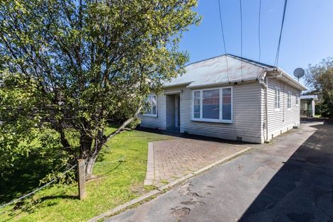 Photo of property in 49 Waiwhetu Road, Waiwhetu, Lower Hutt, 5010