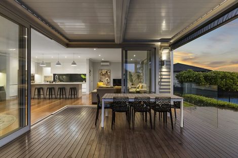 Photo of property in 8 Verley Rise, East Tamaki Heights, Auckland, 2016