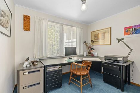 Photo of property in 16 Fendalton Crescent, Pinehaven, Upper Hutt, 5019